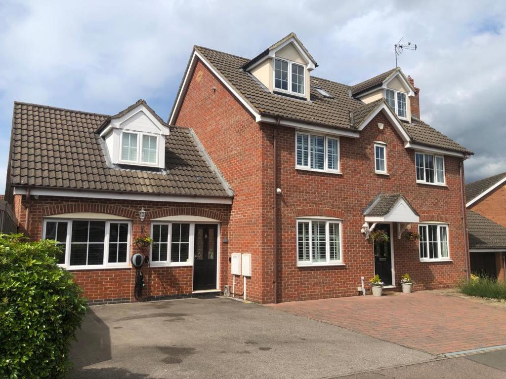 Dease Manor Higham Ferrers Exterior photo